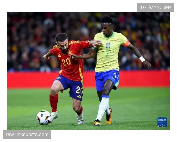 维尼修斯突破极限技术大赏：慢镜解析足球艺术精彩瞬间